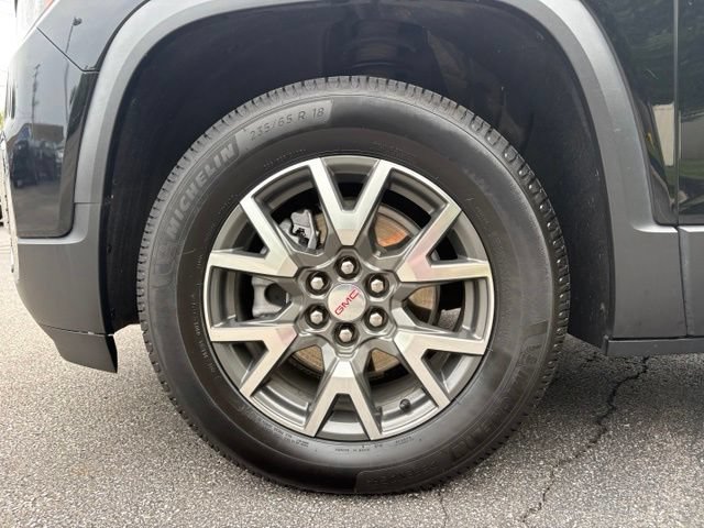 Used 2022 GMC Acadia SLE w/ LPO, Floor Liner Package FWD image 14