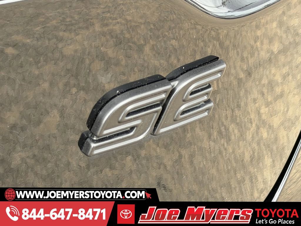 Used 2023 Toyota Corolla SE image 11