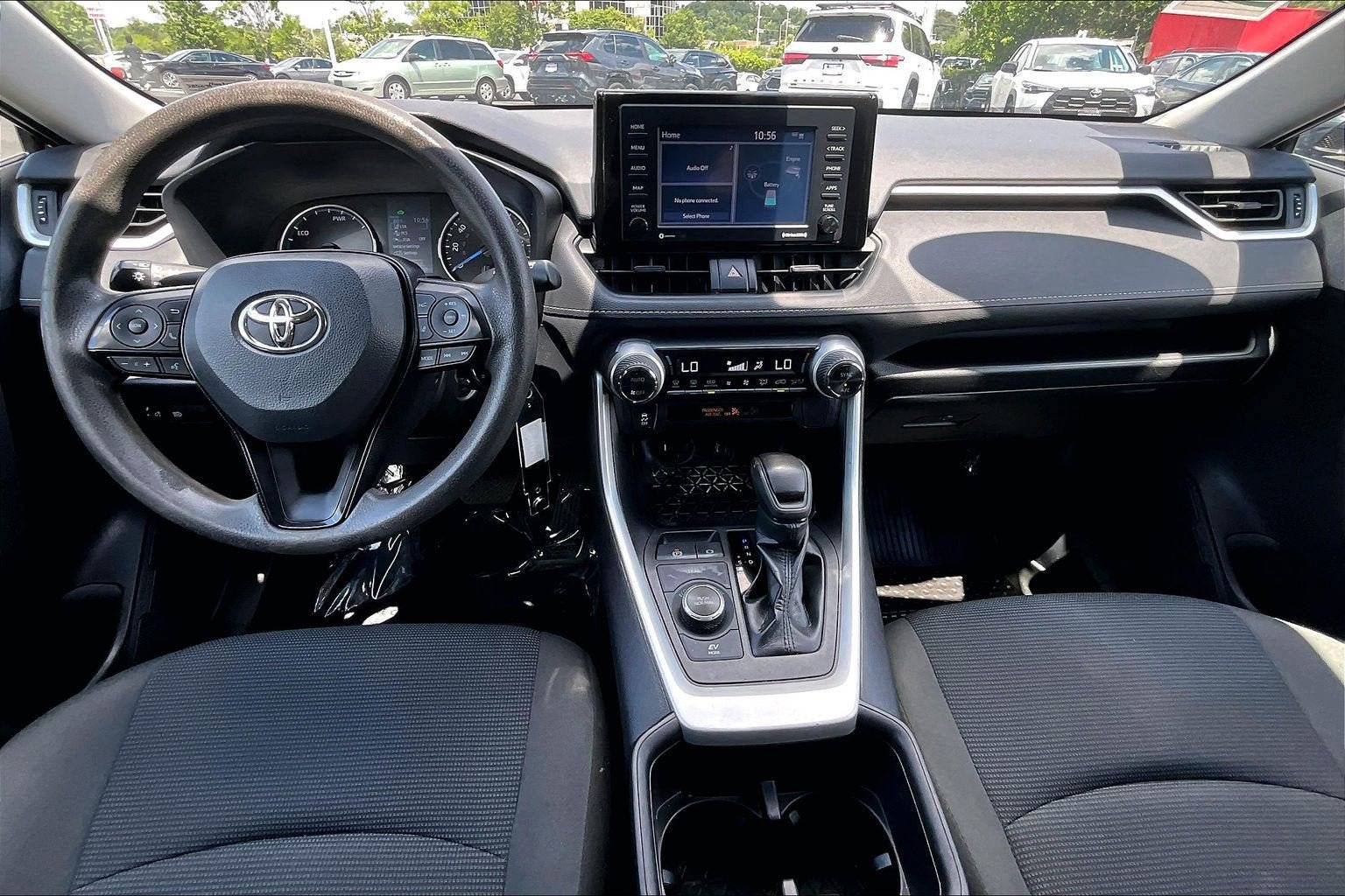 Used 2022 Toyota RAV4 LE AWD/4WD image 14