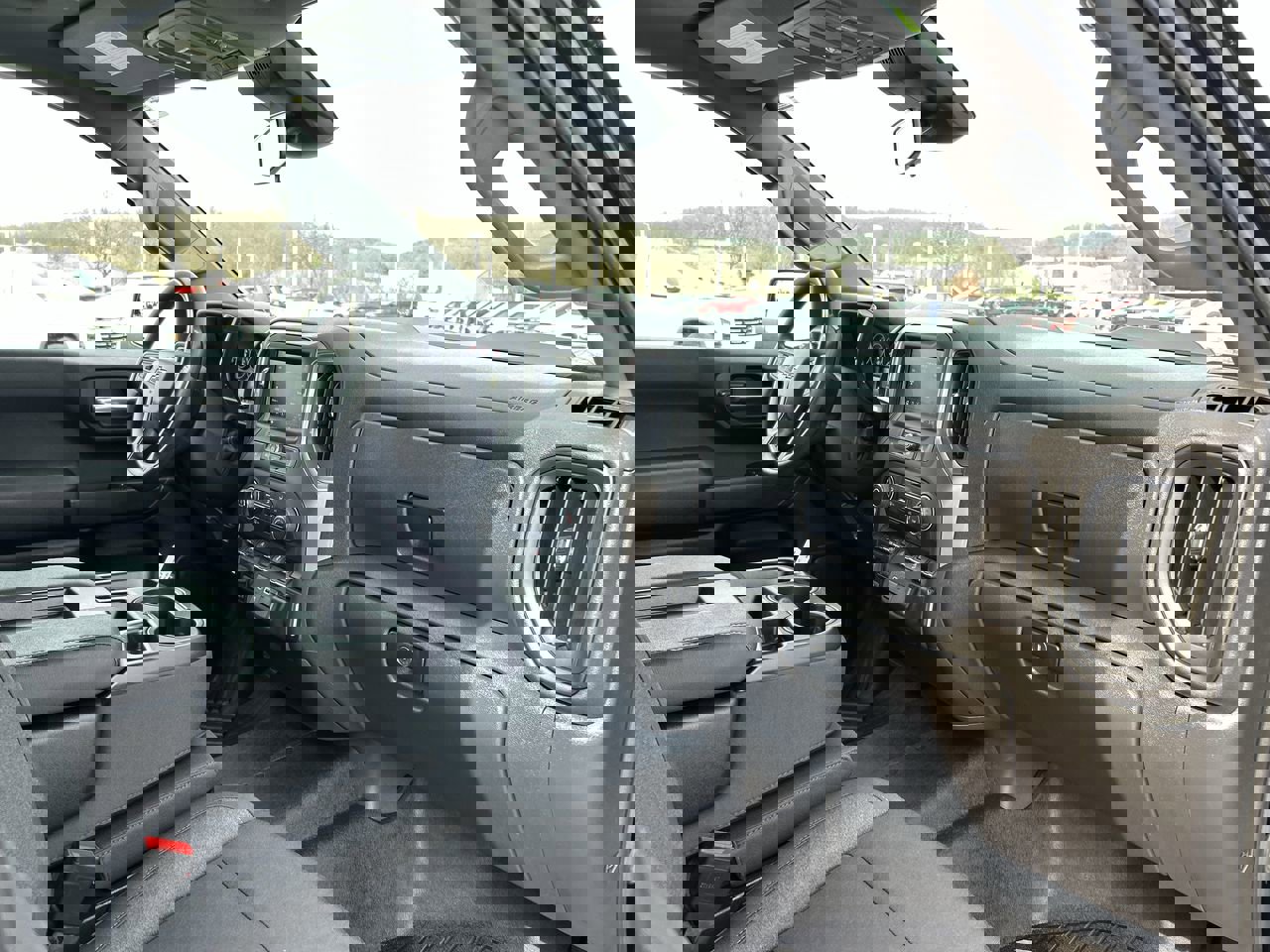 Used 2024 Chevrolet Silverado 1500 Custom Trail Boss w/ LPO, Dark Essentials Package image 17