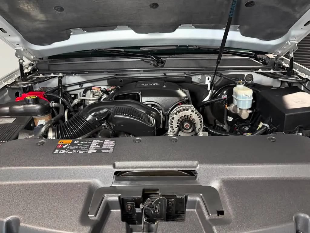 Used 2013 Cadillac Escalade ESV Platinum AWD/4WD image 8