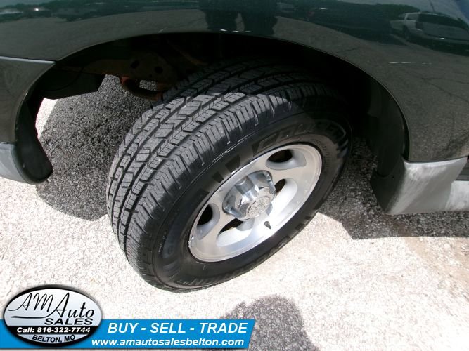 Used 2004 Ford Explorer Sport Trac XLS AWD/4WD image 23