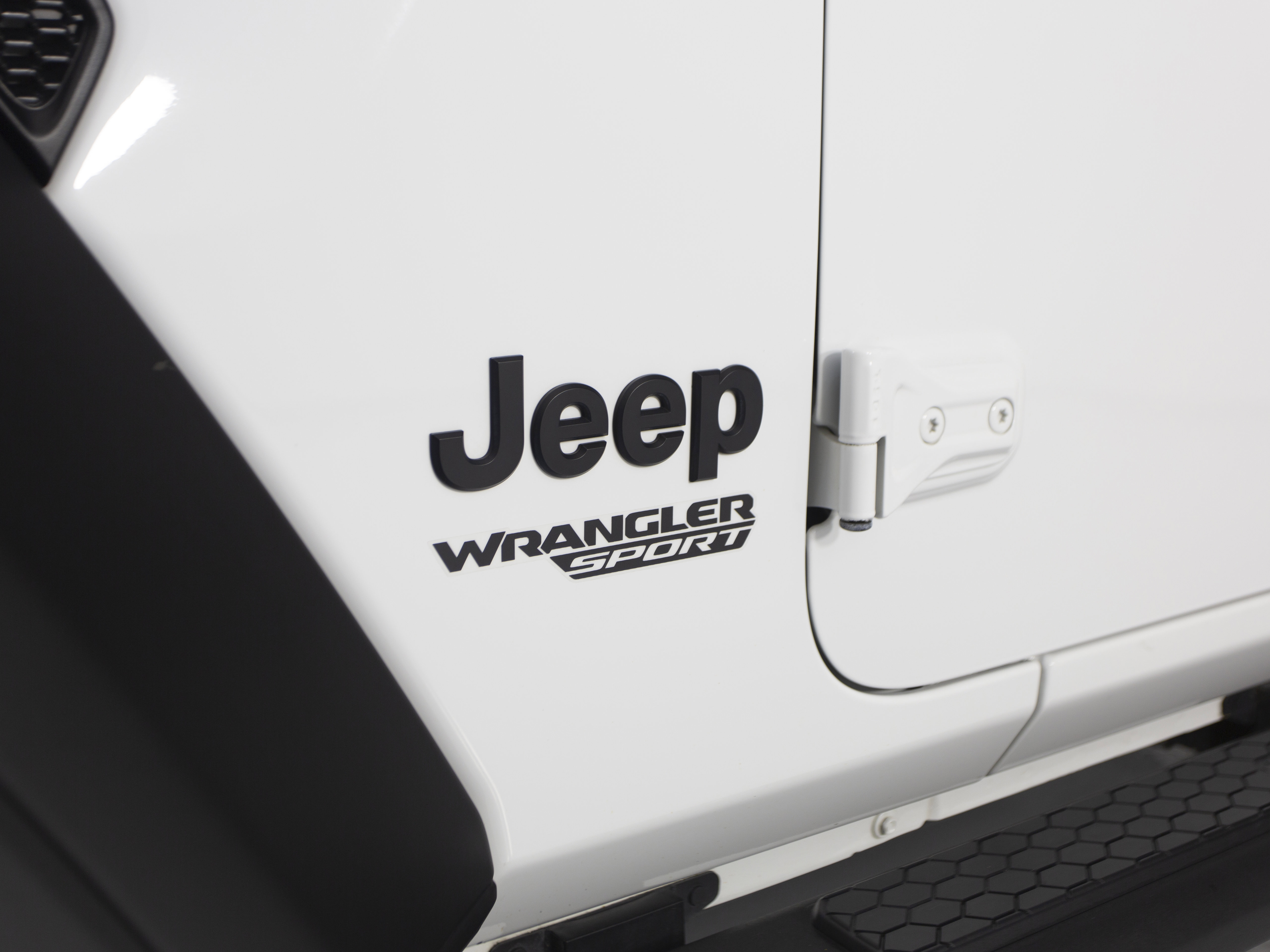 Used 2021 Jeep Wrangler Sport image 32