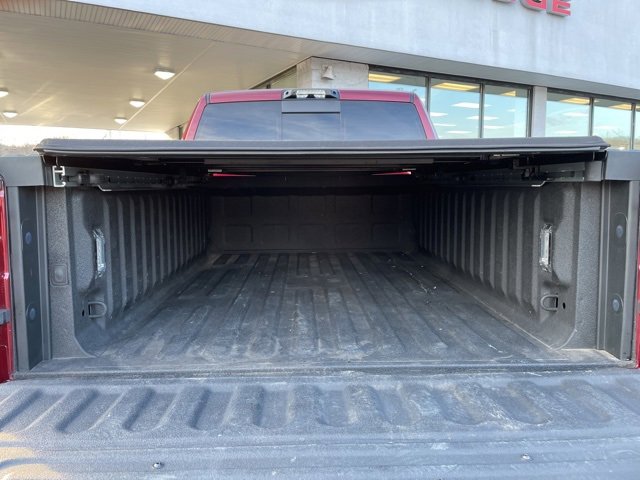 Used 2022 Dodge Charger SRT Hellcat w/ Harman/Kardon Audio Group image 38