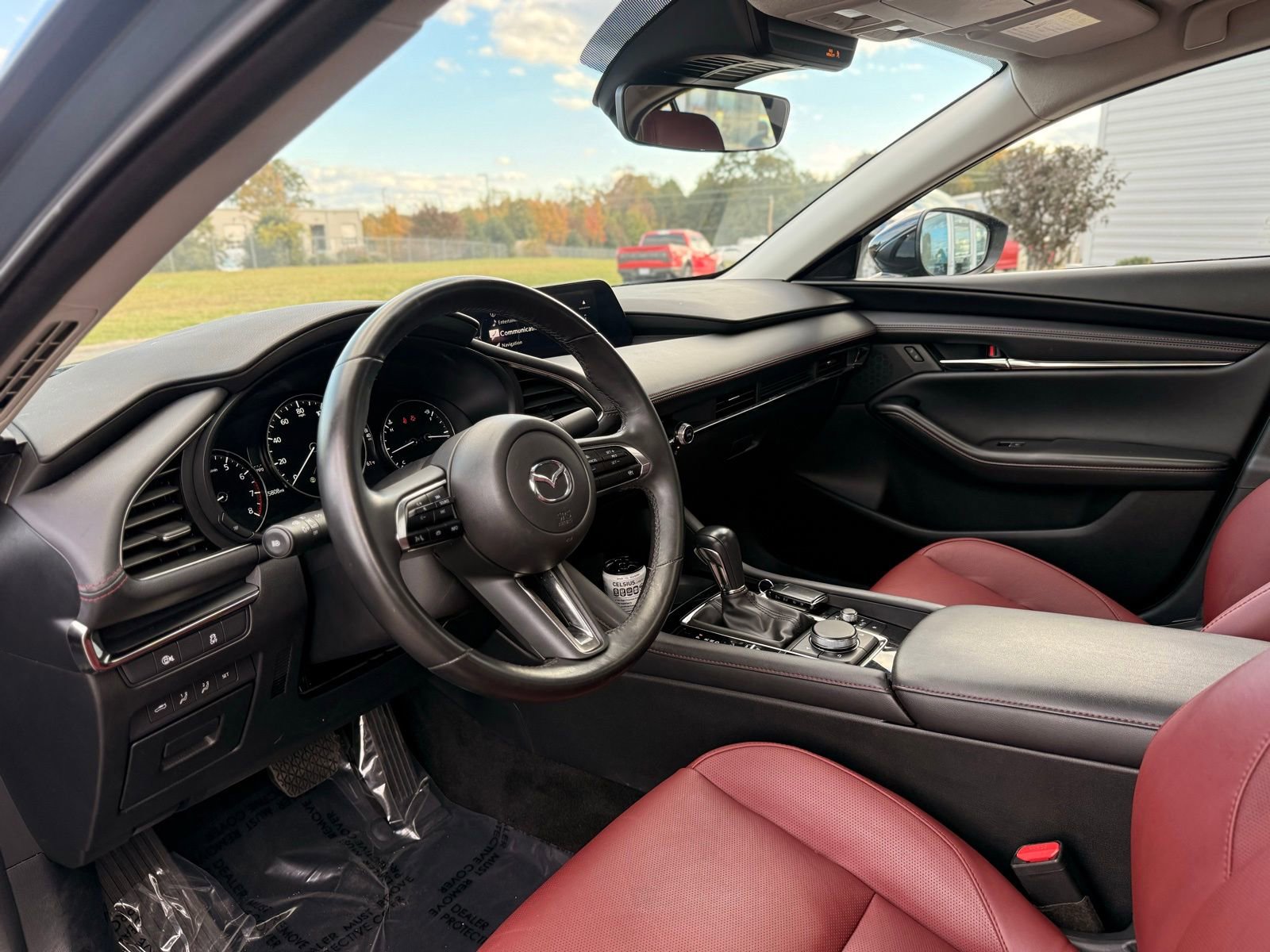 Used 2024 MAZDA MAZDA3 s image 12