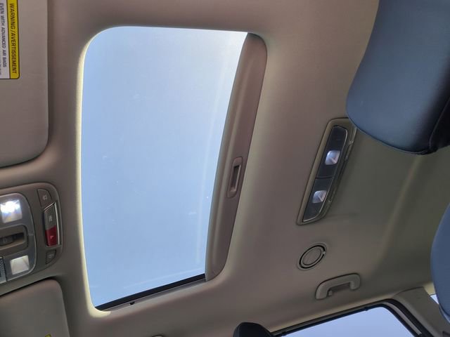 Used 2025 Kia Telluride EX w/ EX Captain's Chair Package FWD image 21