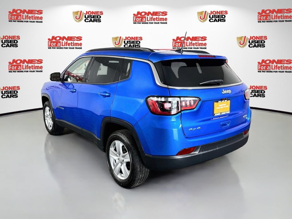 Used 2022 Jeep Compass Latitude AWD/4WD image 2
