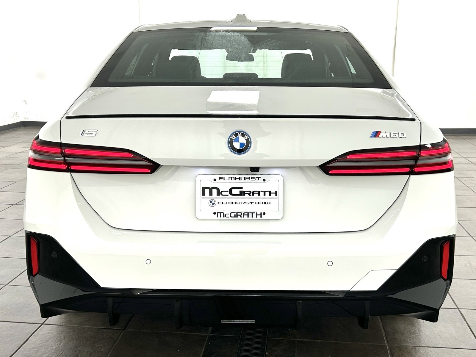 New 2025 BMW i5 M60 w/ Premium Package image 4