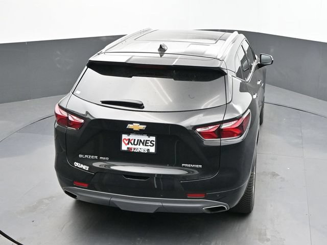 Used 2019 Chevrolet Blazer Premier w/ Sun and Wheels Package AWD/4WD image 39
