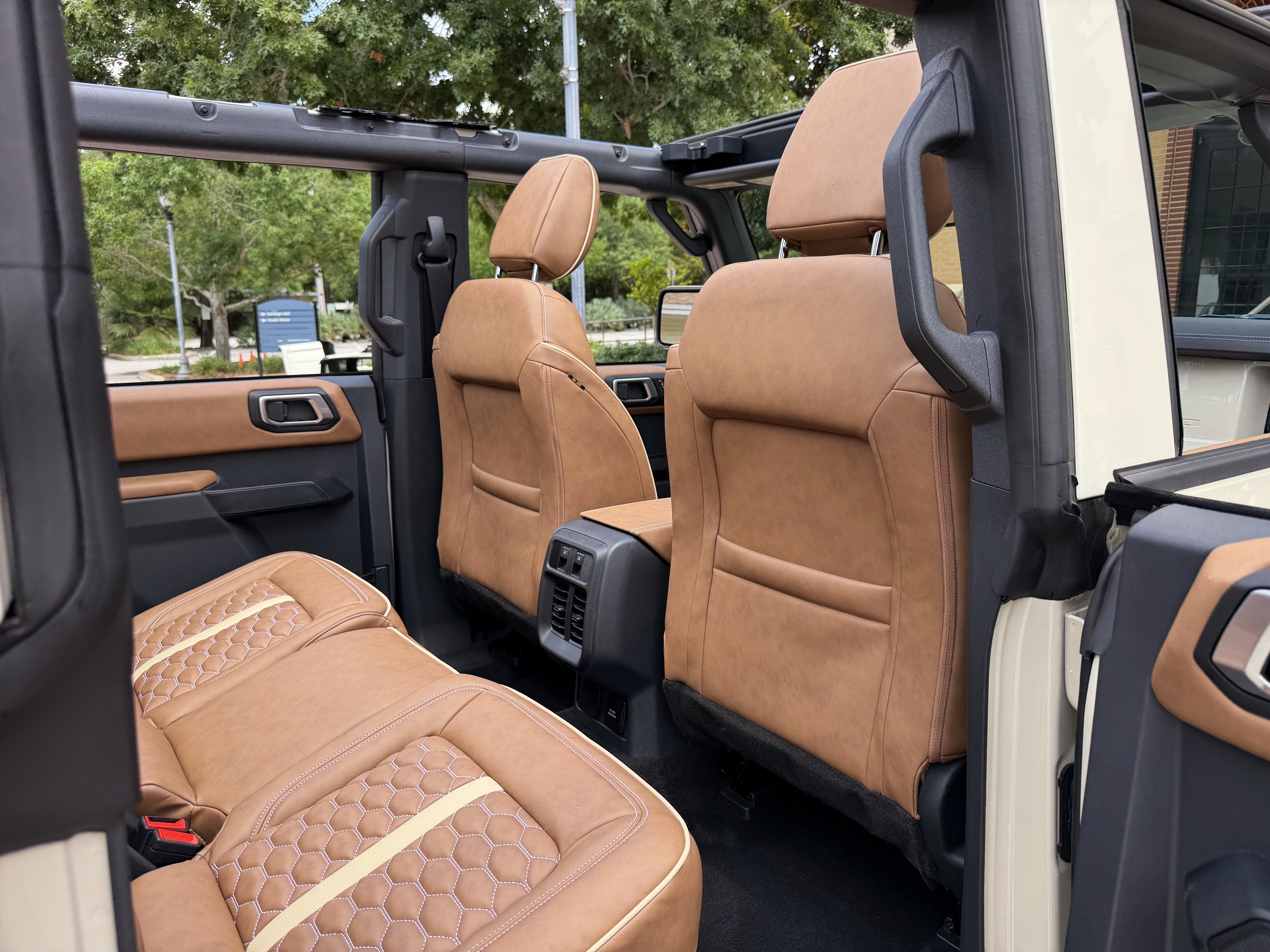 Used 2026 Ford Bronco Outer Banks AWD/4WD image 19