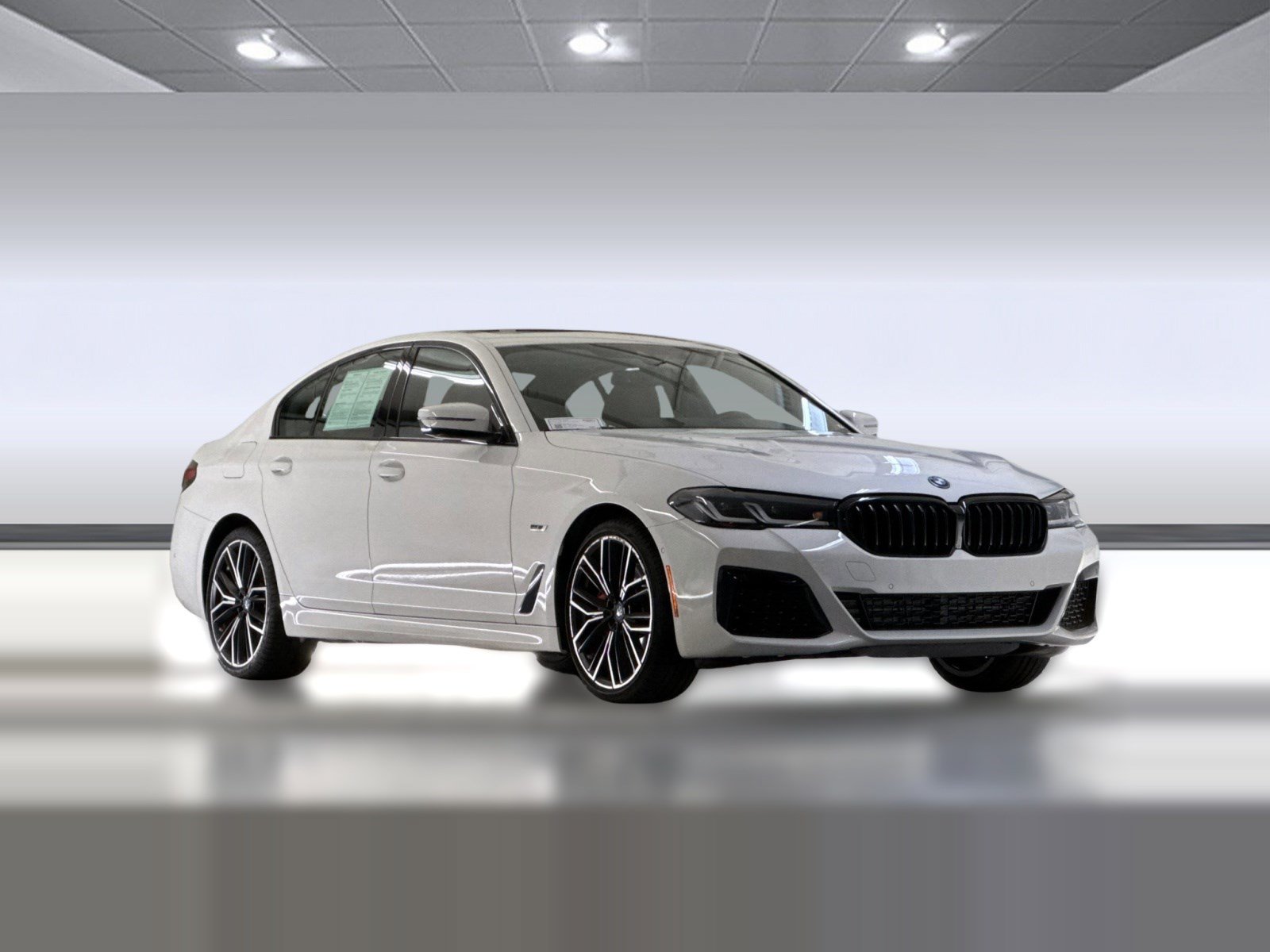 Certified 2023 BMW 530e w/ M Sport Package RWD image 6