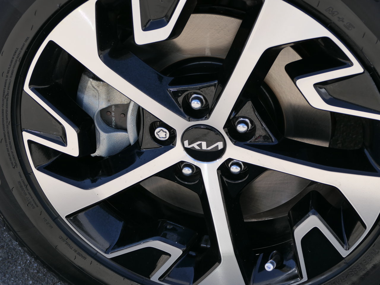Used 2023 Kia Sportage EX FWD image 11