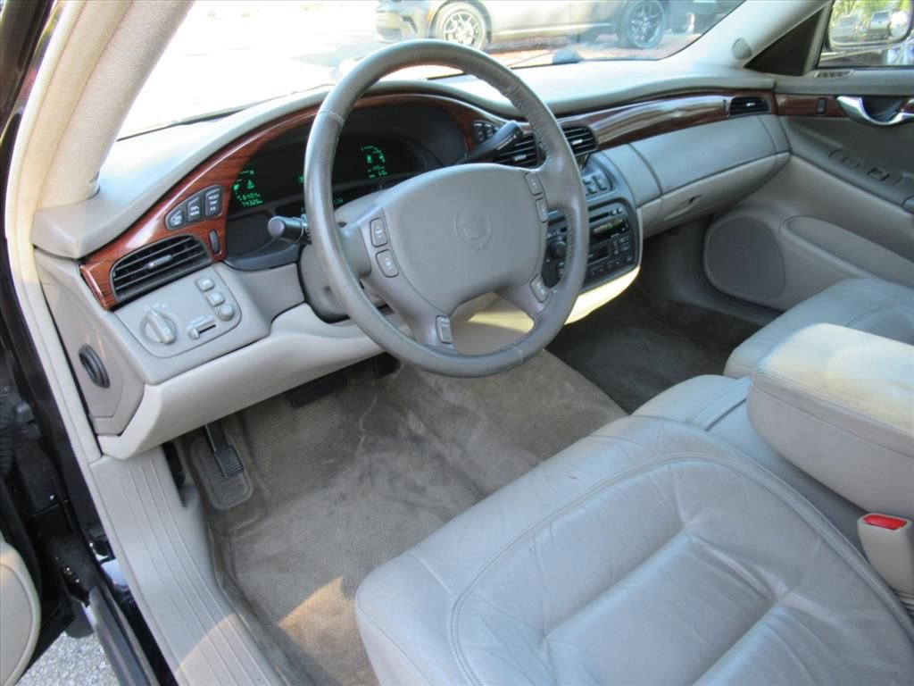 Used 2000 Cadillac De Ville w/ Comfort/Convenience Pkg FWD image 14
