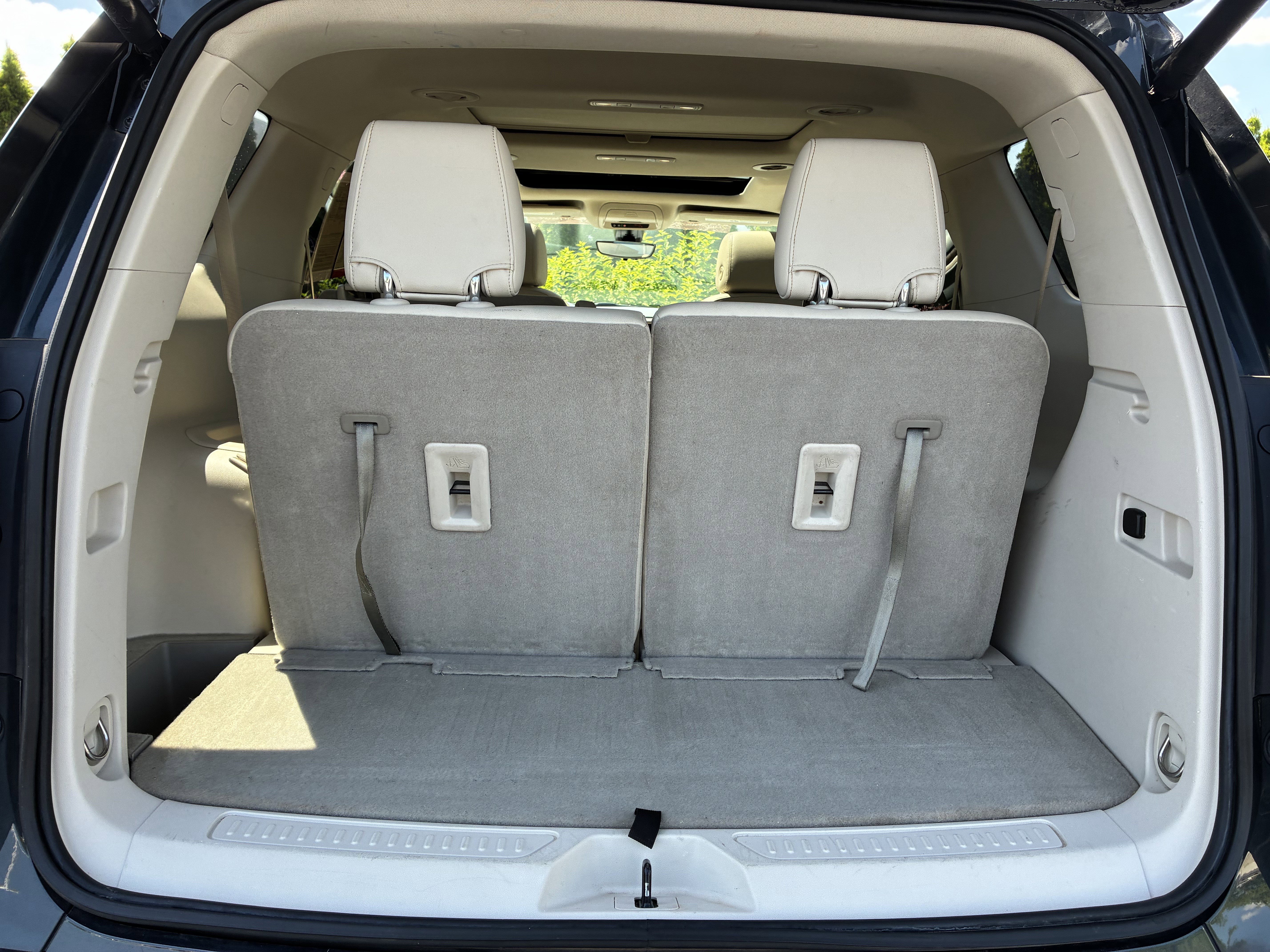 Used 2021 GMC Acadia Denali w/ Denali Technology Package FWD image 12