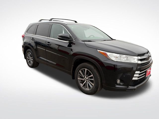 Used 2018 Toyota Highlander XLE w/ Protection Package #3 AWD/4WD image 11