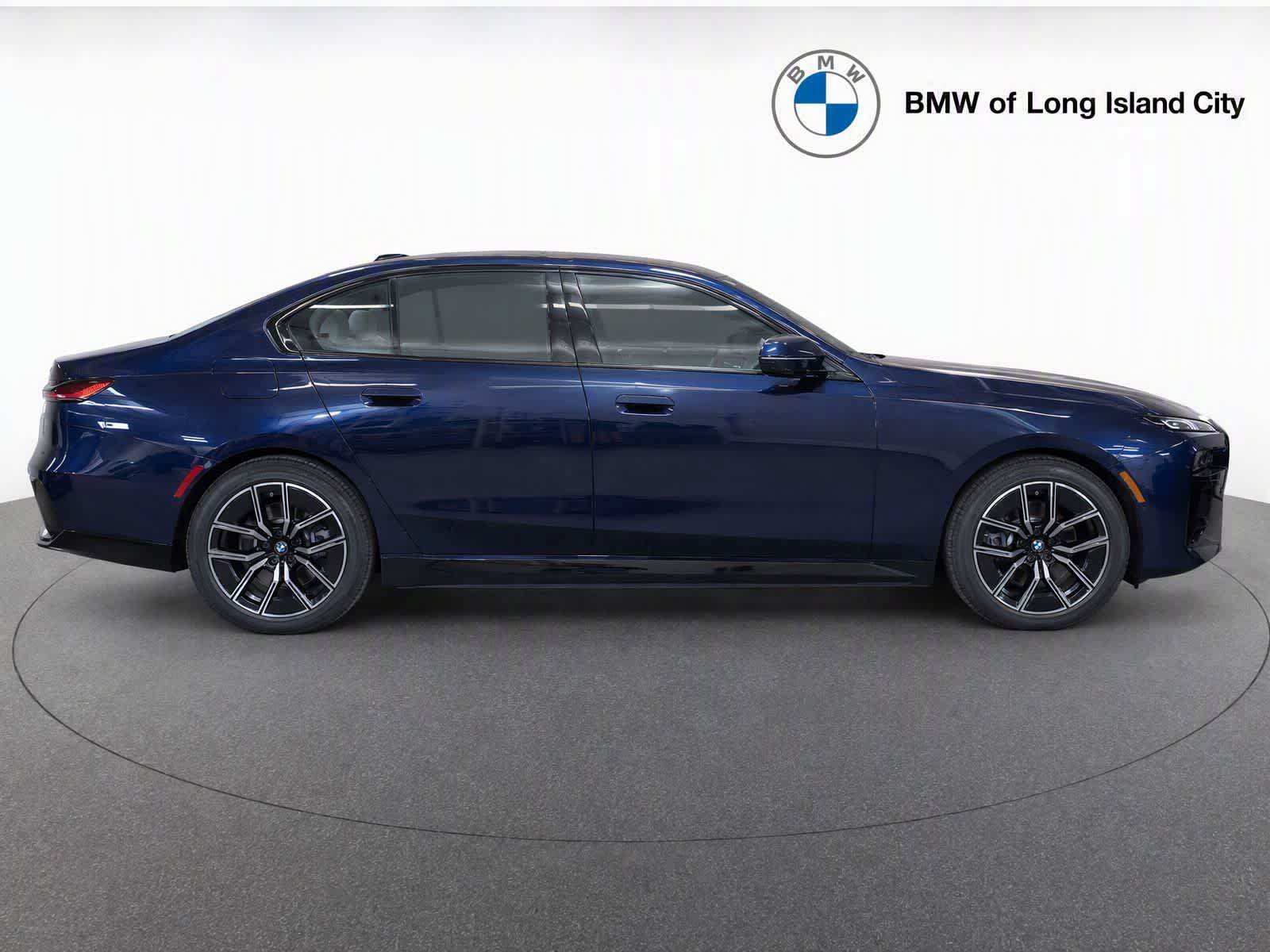 New 2026 BMW 750e xDrive AWD/4WD image 8