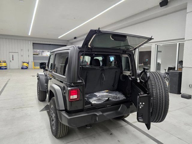 New 2026 Jeep Wrangler Sport AWD/4WD image 30