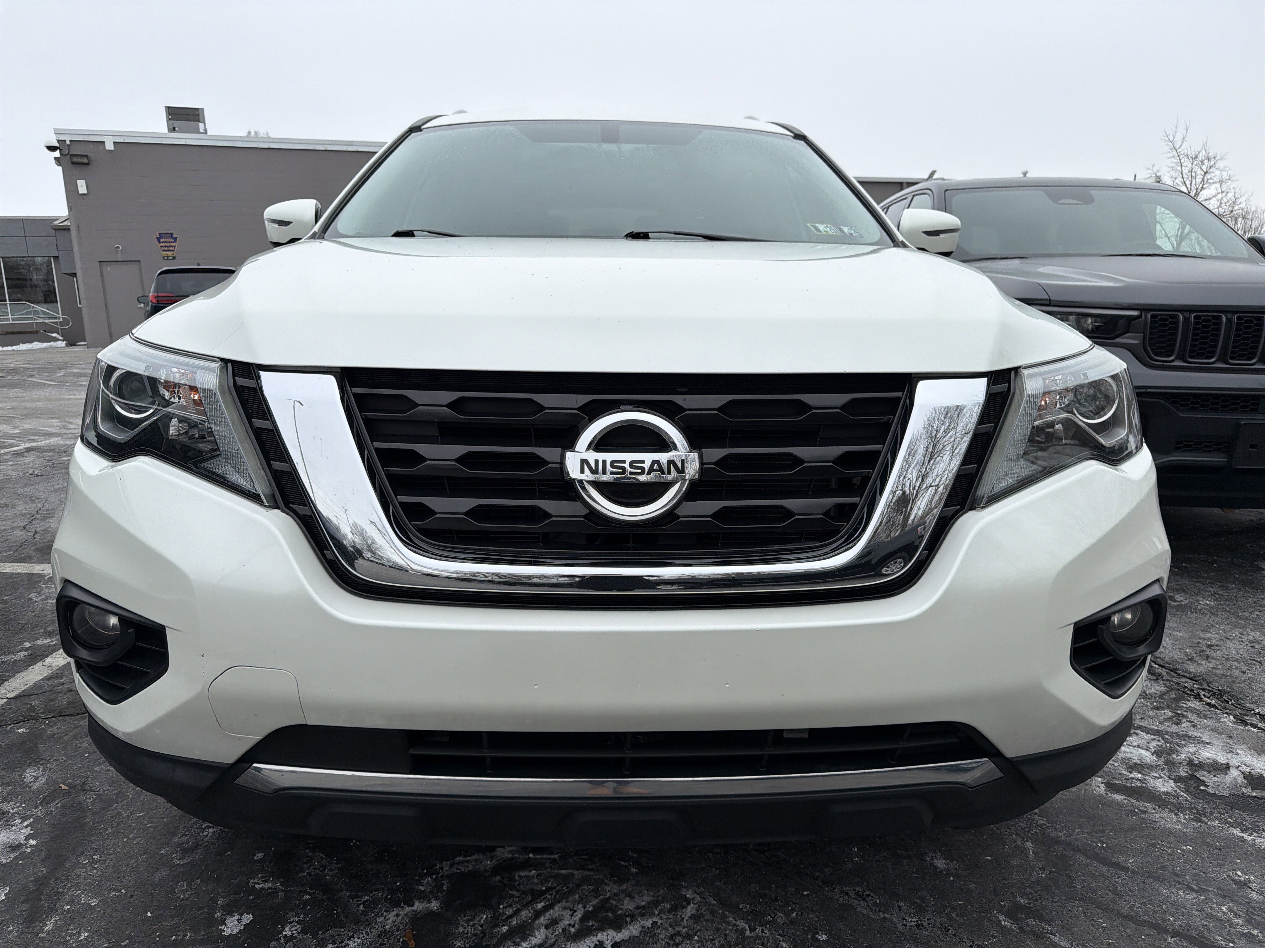 Used 2017 Nissan Pathfinder SV w/ Trailer Tow Package image 2
