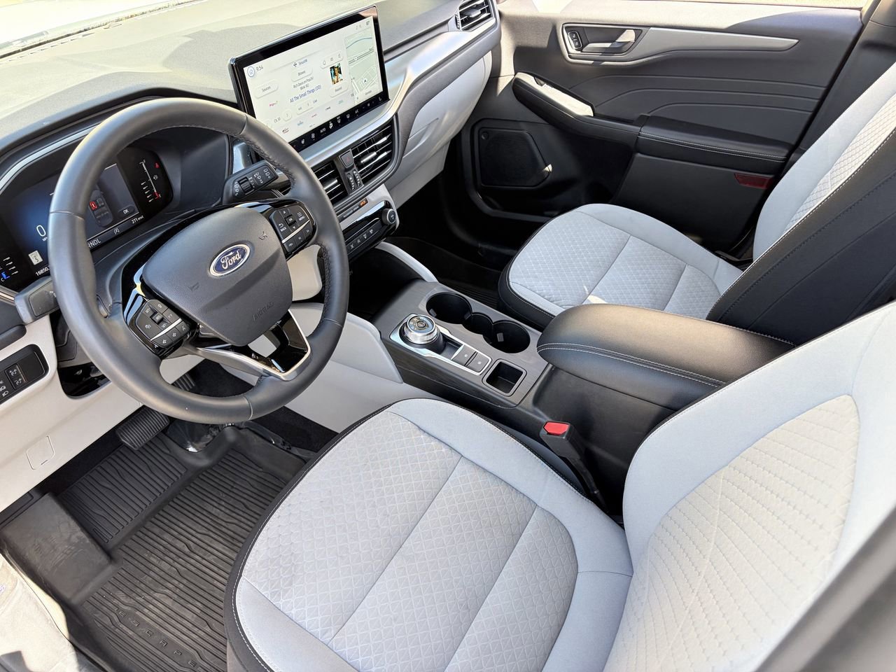 Used 2023 Ford Escape Active w/ Tech Pack #1 AWD/4WD image 18