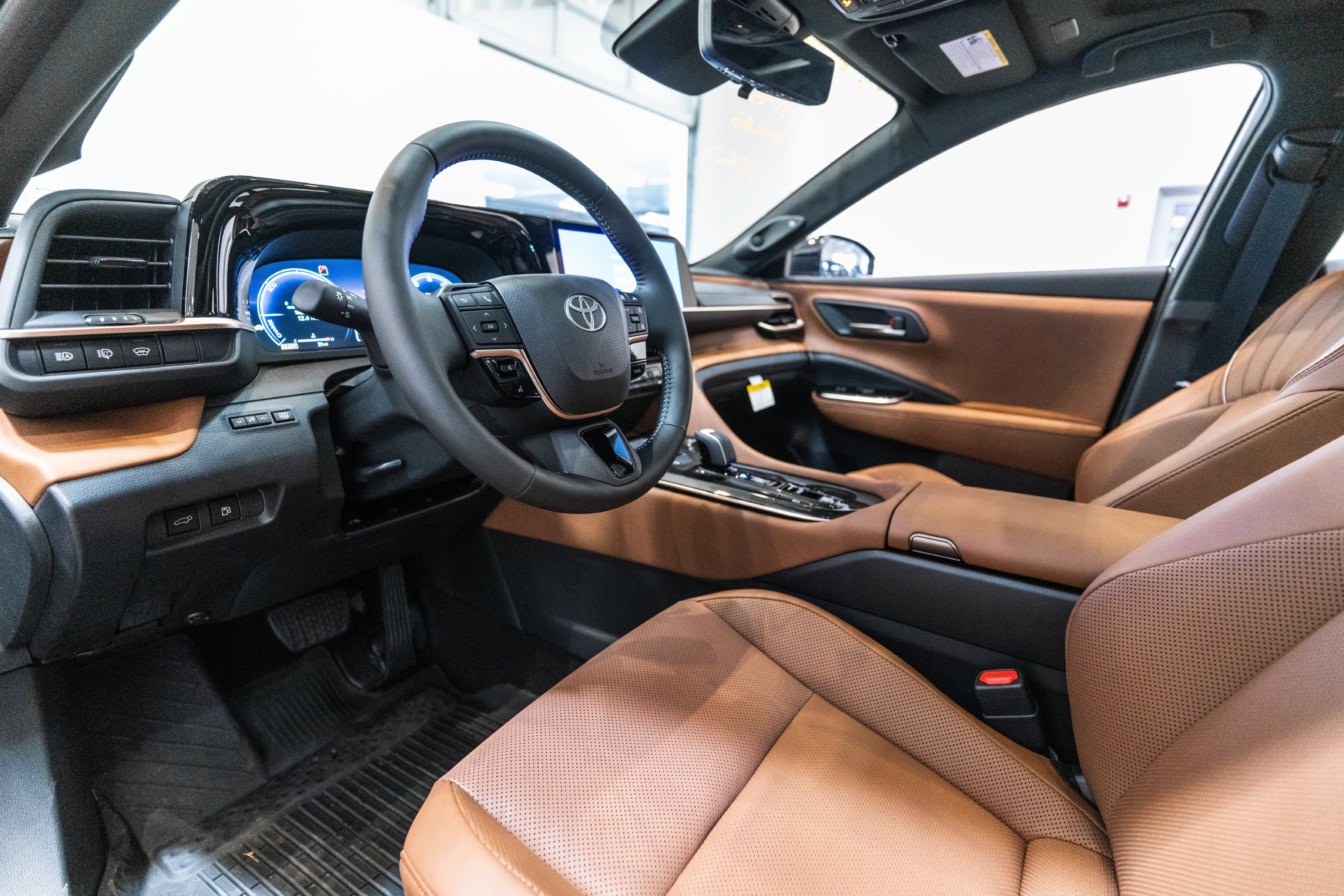 Certified 2026 Toyota Crown Signia w/ Advanced Technology Package AWD/4WD image 4