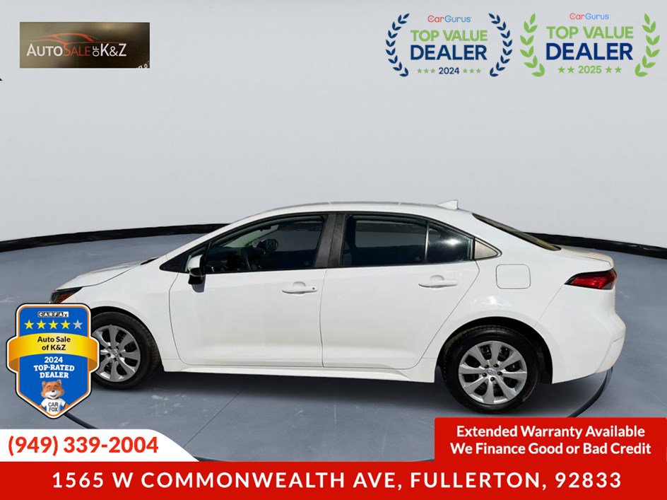 Used 2017 Toyota Prius Three image 3