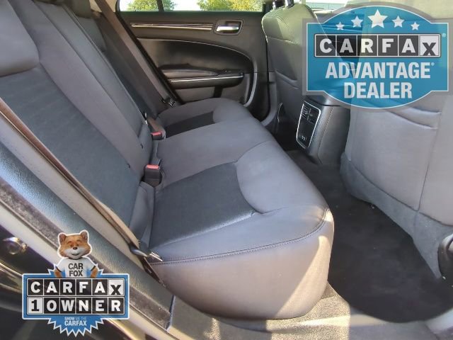Used 2023 Chrysler 300 Touring w/ Sport Appearance Package image 19