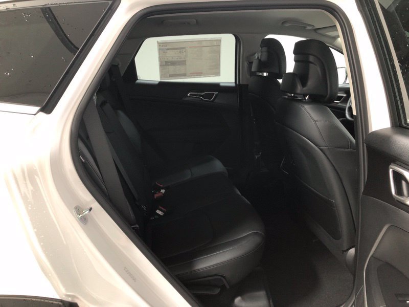 New 2026 Kia Sportage EX FWD image 11