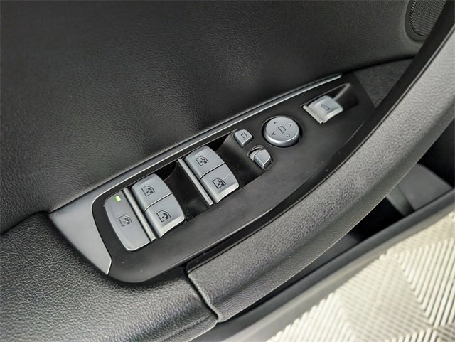 Used 2023 BMW X3 xDrive30i w/ Convenience Package image 16