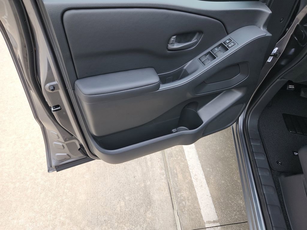 New 2026 Nissan Frontier S image 2