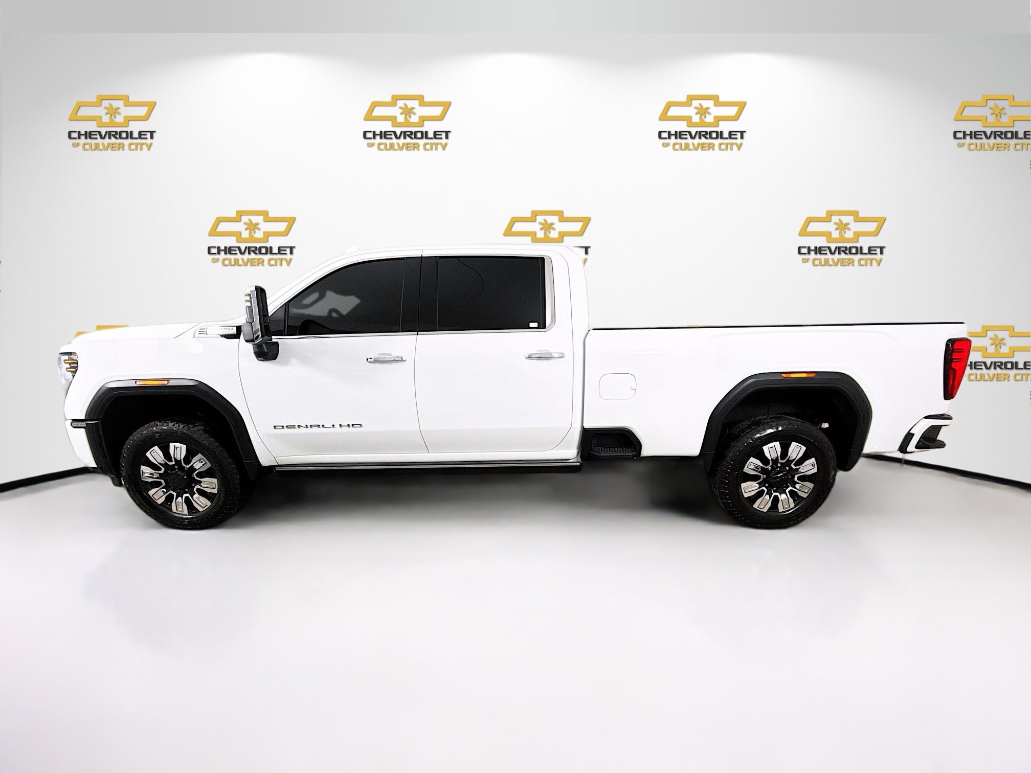 Used 2024 GMC Sierra 3500 Denali w/ Denali Reserve Package AWD/4WD image 5