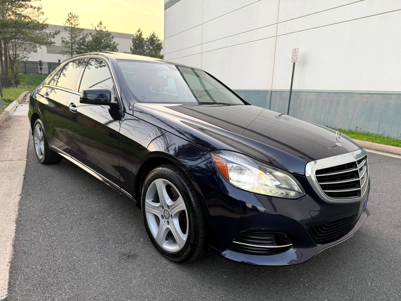 Used 2015 Mercedes-Benz E 350 4MATIC Sedan image 12