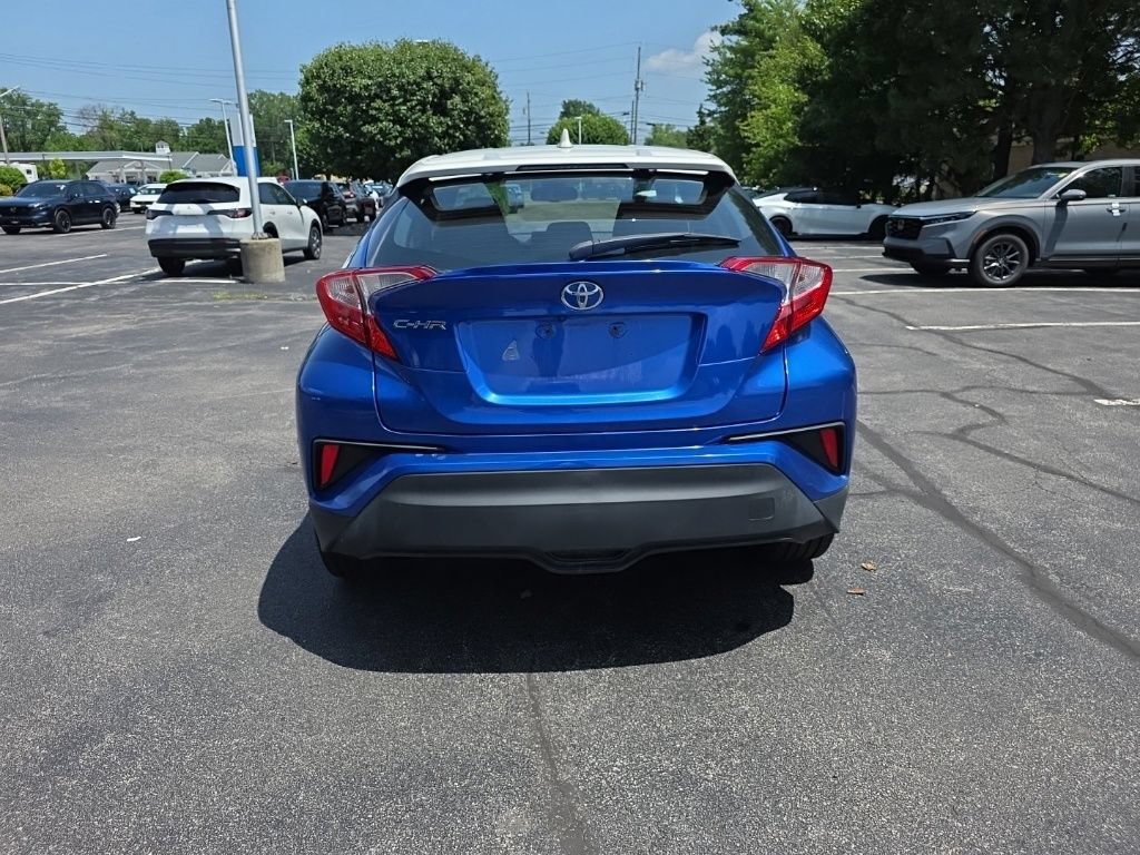Used 2018 Toyota C-HR XLE FWD image 7