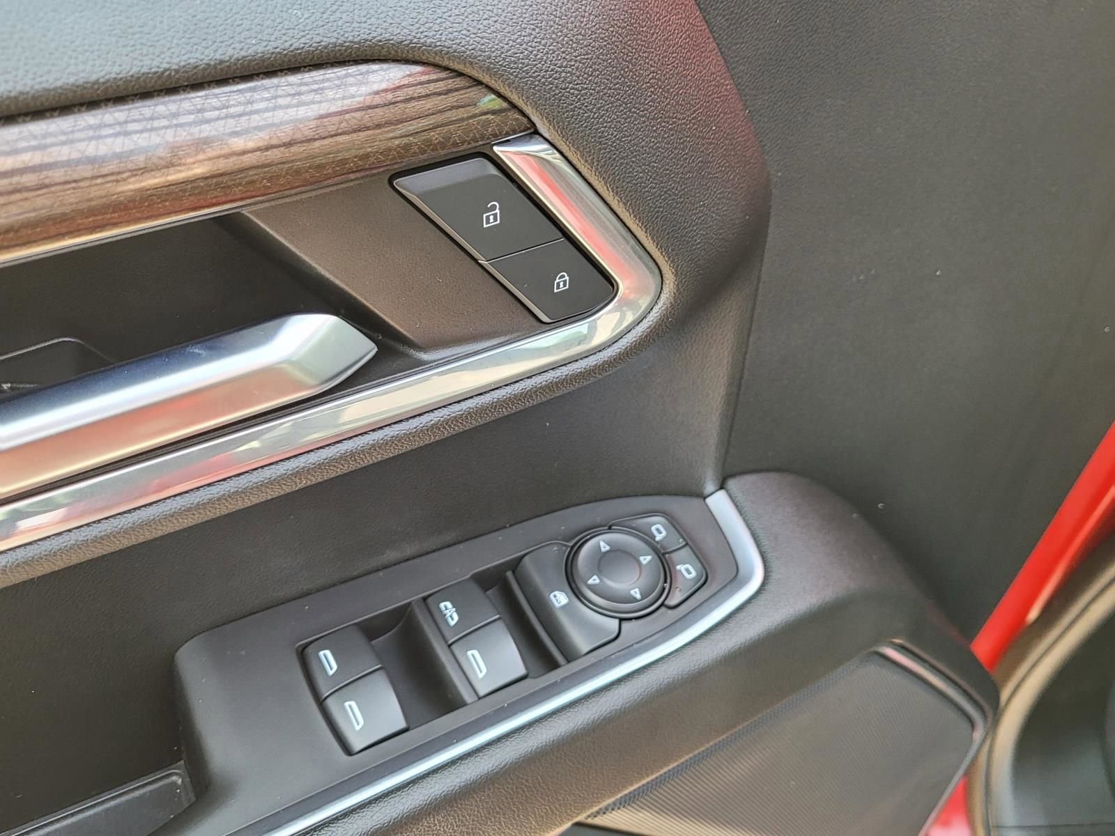 Used 2024 Chevrolet Silverado 1500 LT image 20