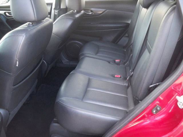 Used 2015 Nissan Rogue SL w/ SL Premium Package image 5