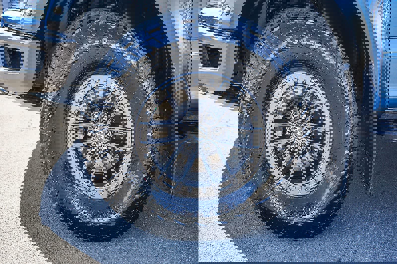 Used 2019 Ford F150 Raptor w/ Equipment Group 802A Luxury image 9