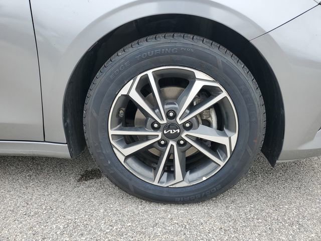 Used 2024 Kia Forte LXS image 8