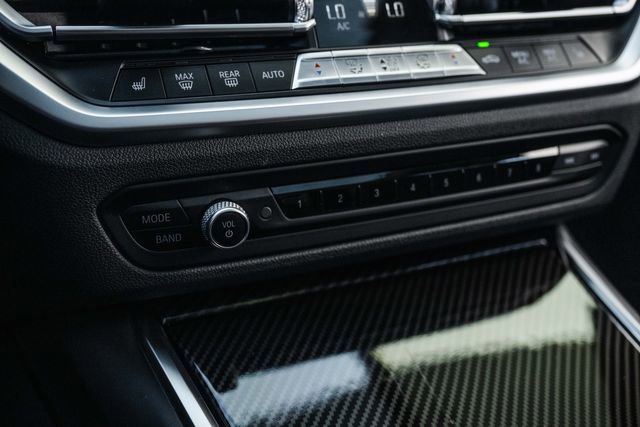 Used 2019 BMW 330i Sedan w/ Parking Assistance Package RWD image 18