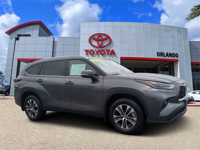 Certified 2024 Toyota Highlander XLE