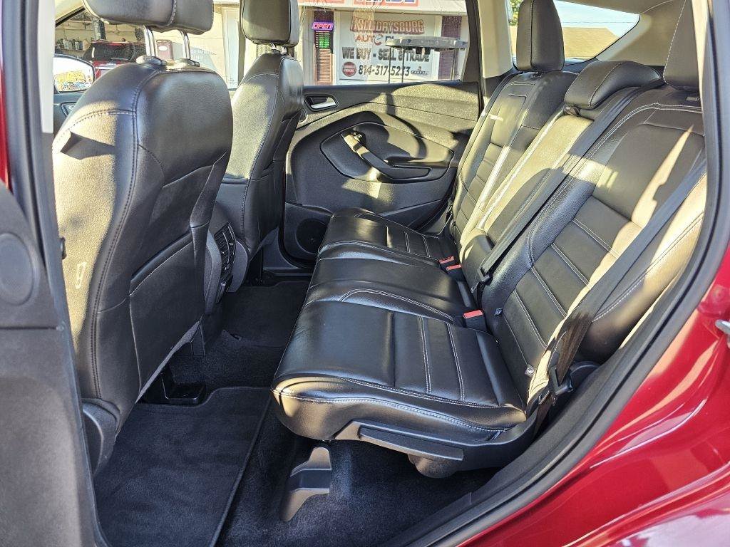 Used 2017 Ford Escape Titanium AWD/4WD image 32