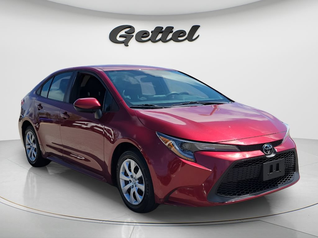 Used 2022 Toyota Corolla LE FWD image 3