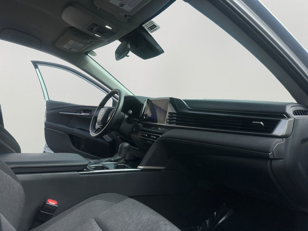 Used 2025 Toyota Camry LE FWD image 11