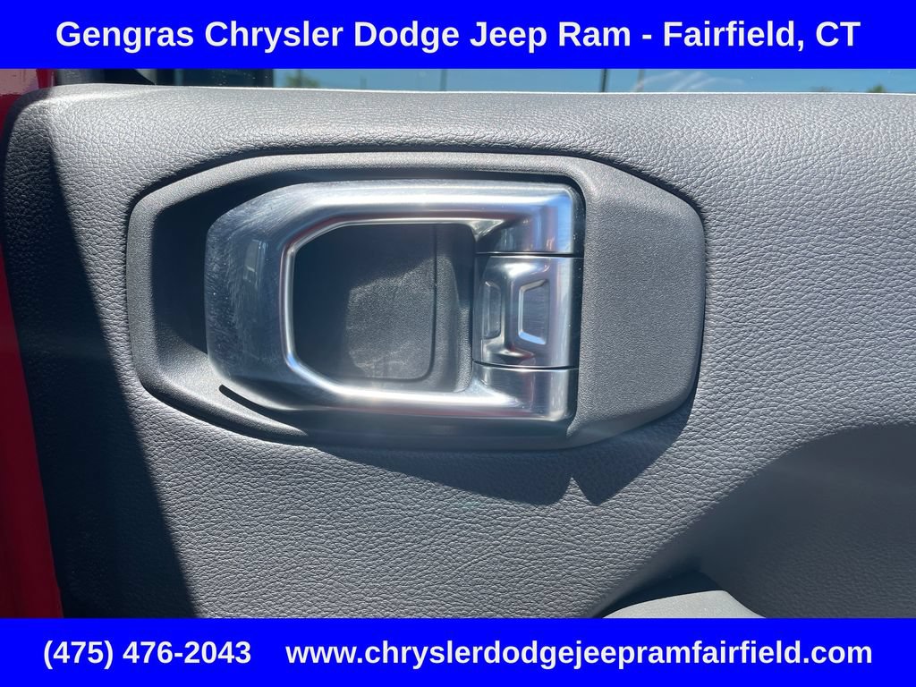 Certified 2025 Jeep Wrangler Unlimited Sahara AWD/4WD image 18
