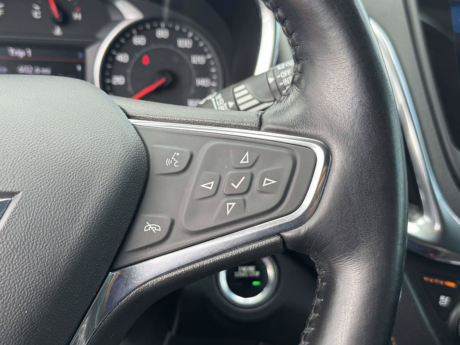 Used 2020 Chevrolet Equinox Premier AWD/4WD image 13