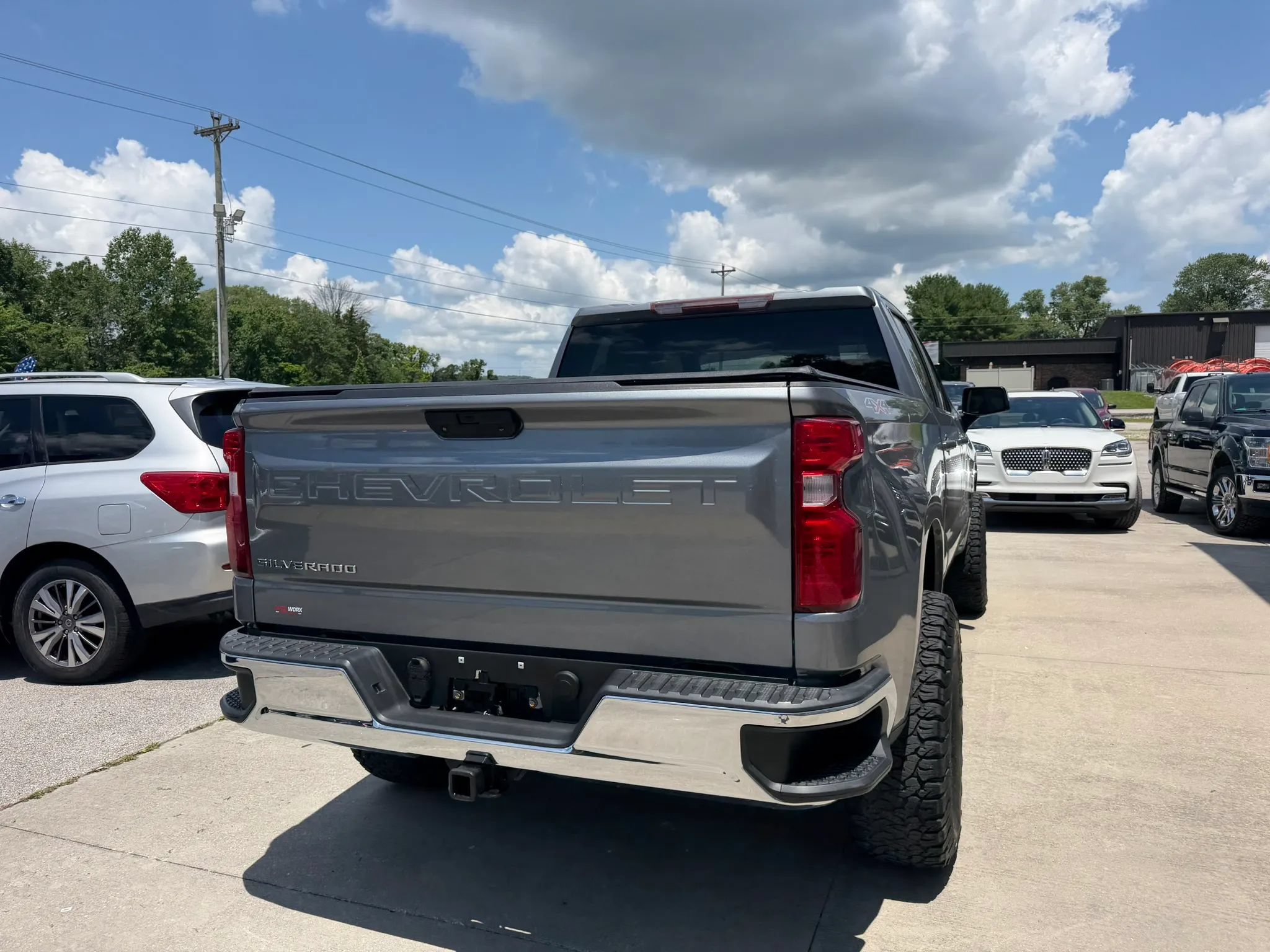 Used 2020 Chevrolet Silverado 1500 LT w/ All-Star Edition AWD/4WD image 31