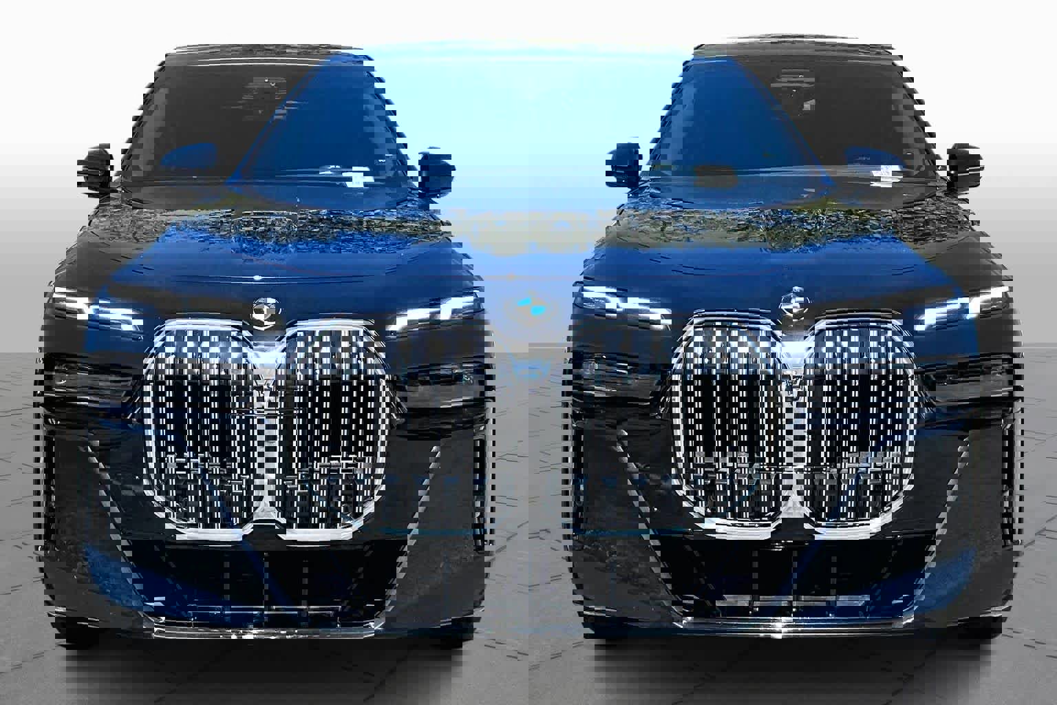 Used 2023 BMW 740i 740i image 4