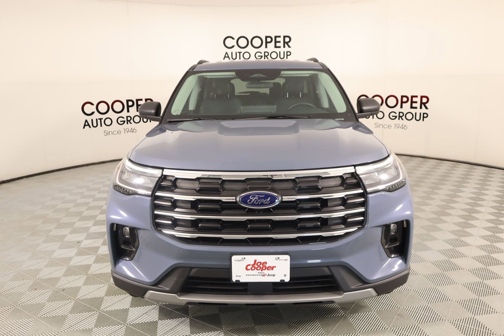 Used 2025 Ford Explorer Active w/ Active Comfort Package RWD image 10