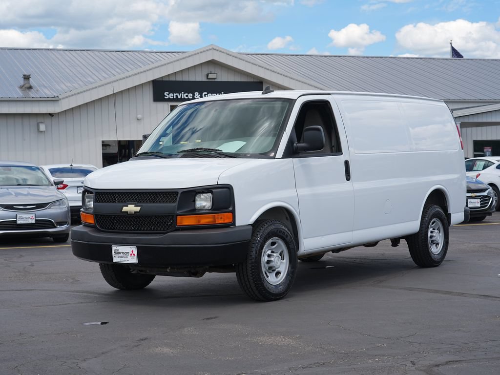 Used 2017 Chevrolet Express 2500 RWD image 7