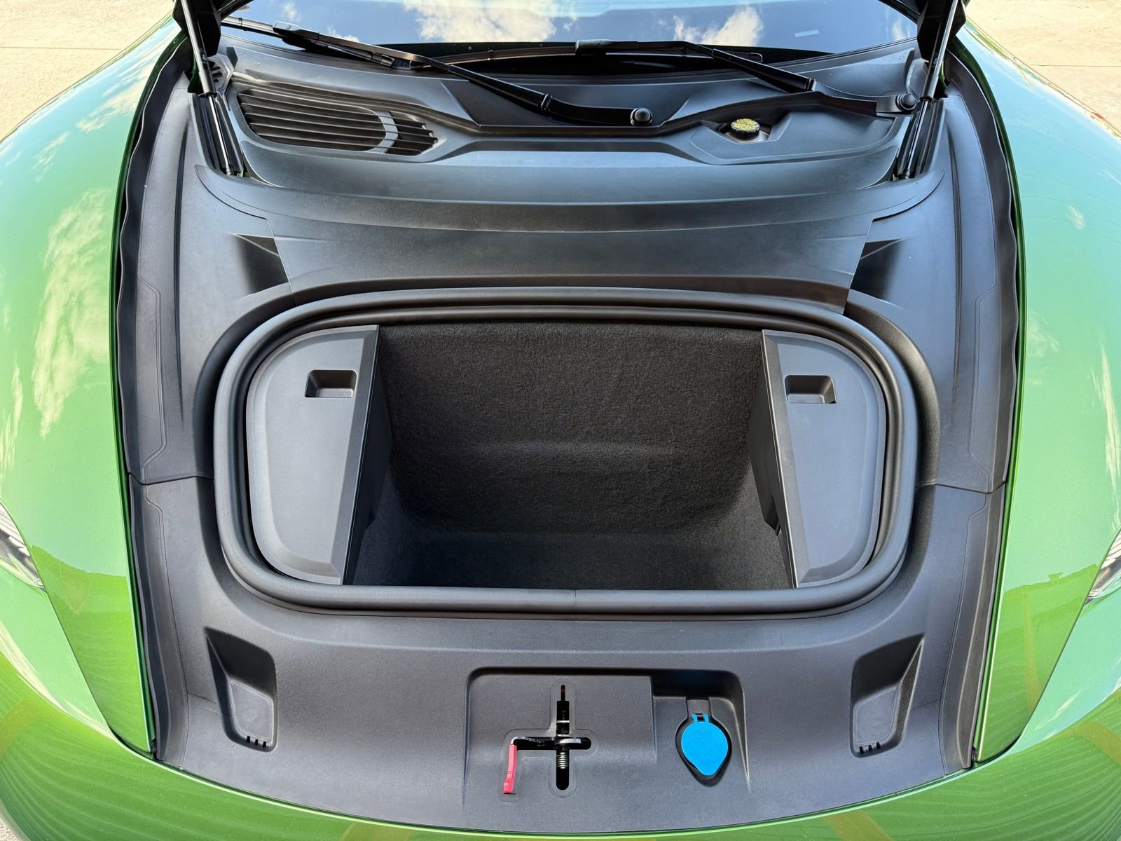 Used 2022 Porsche Taycan 4S image 20