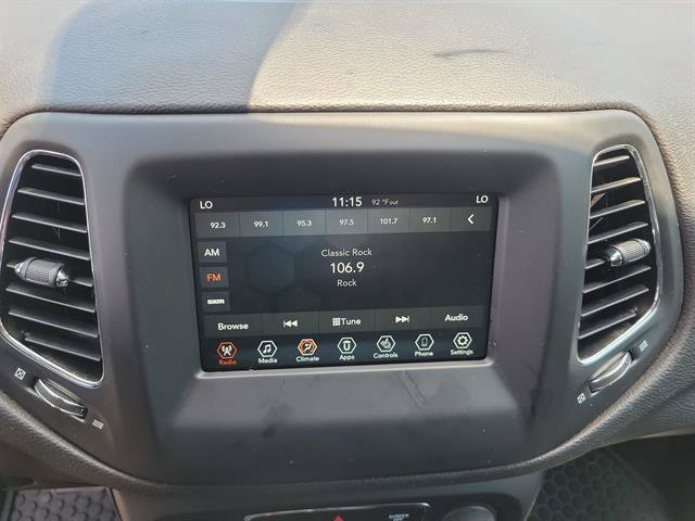 Used 2019 Jeep Compass Latitude w/ Popular Equipment Group AWD/4WD image 11