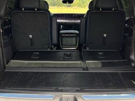 New 2026 Cadillac Escalade IQ Sport 2 w/ LPO, ONYX Package AWD/4WD image 23